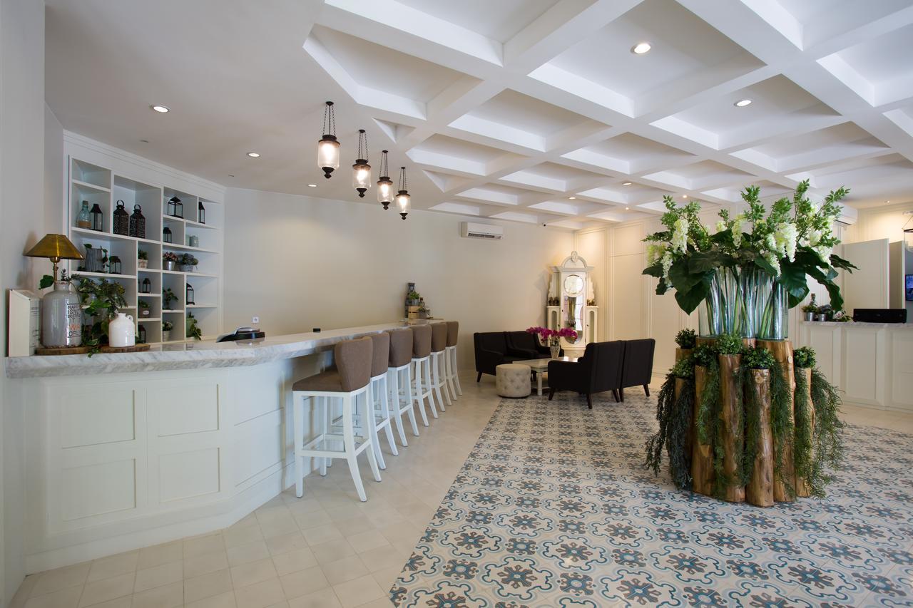 Amalfi Hotel Seminyak Εξωτερικό φωτογραφία