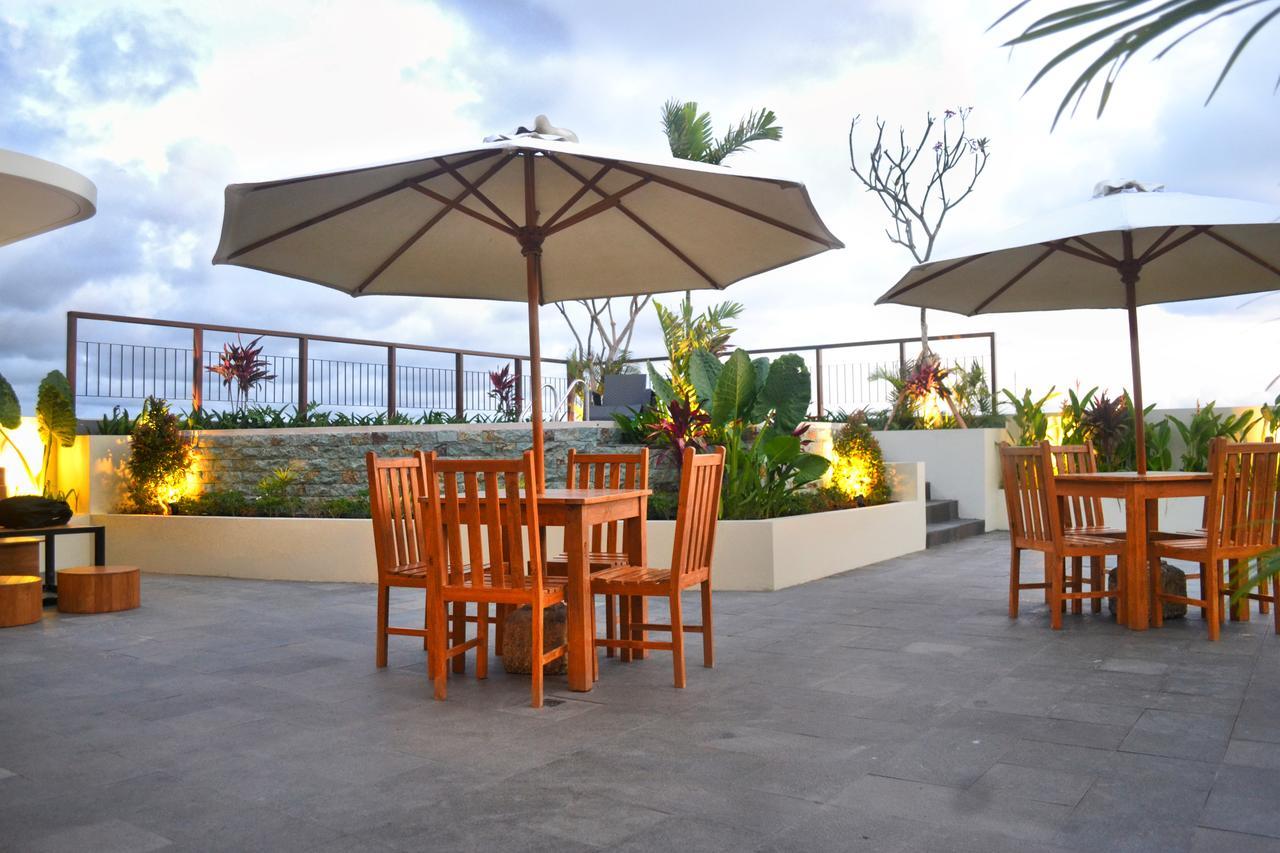 Amalfi Hotel Seminyak Εξωτερικό φωτογραφία