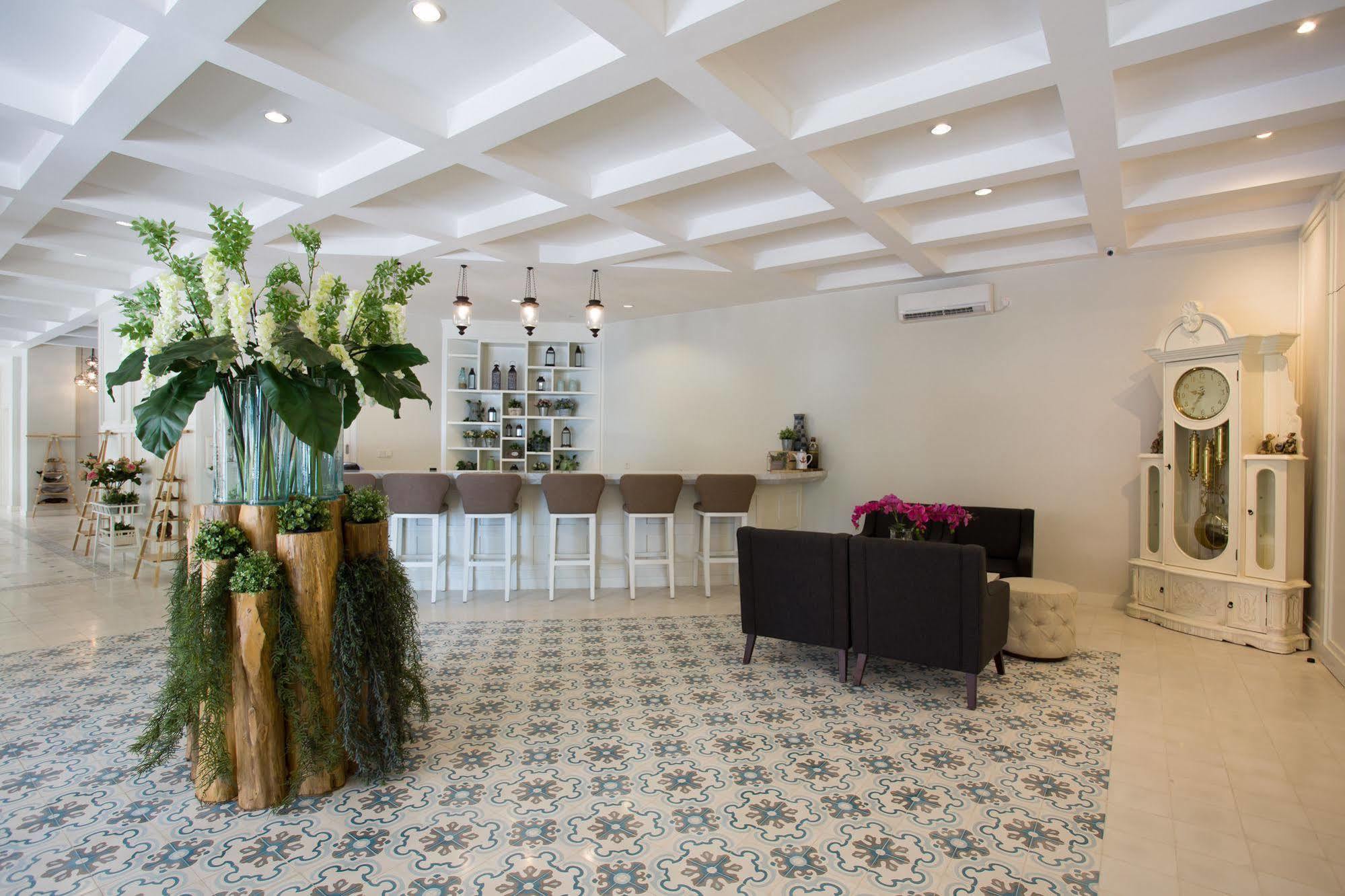 Amalfi Hotel Seminyak Εξωτερικό φωτογραφία