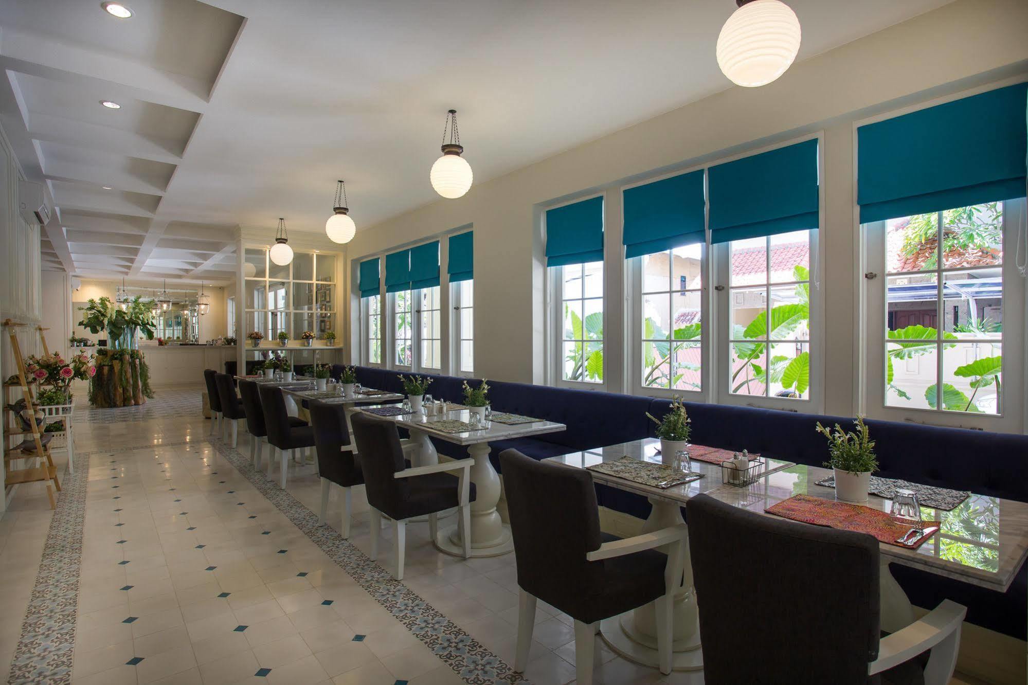 Amalfi Hotel Seminyak Εξωτερικό φωτογραφία