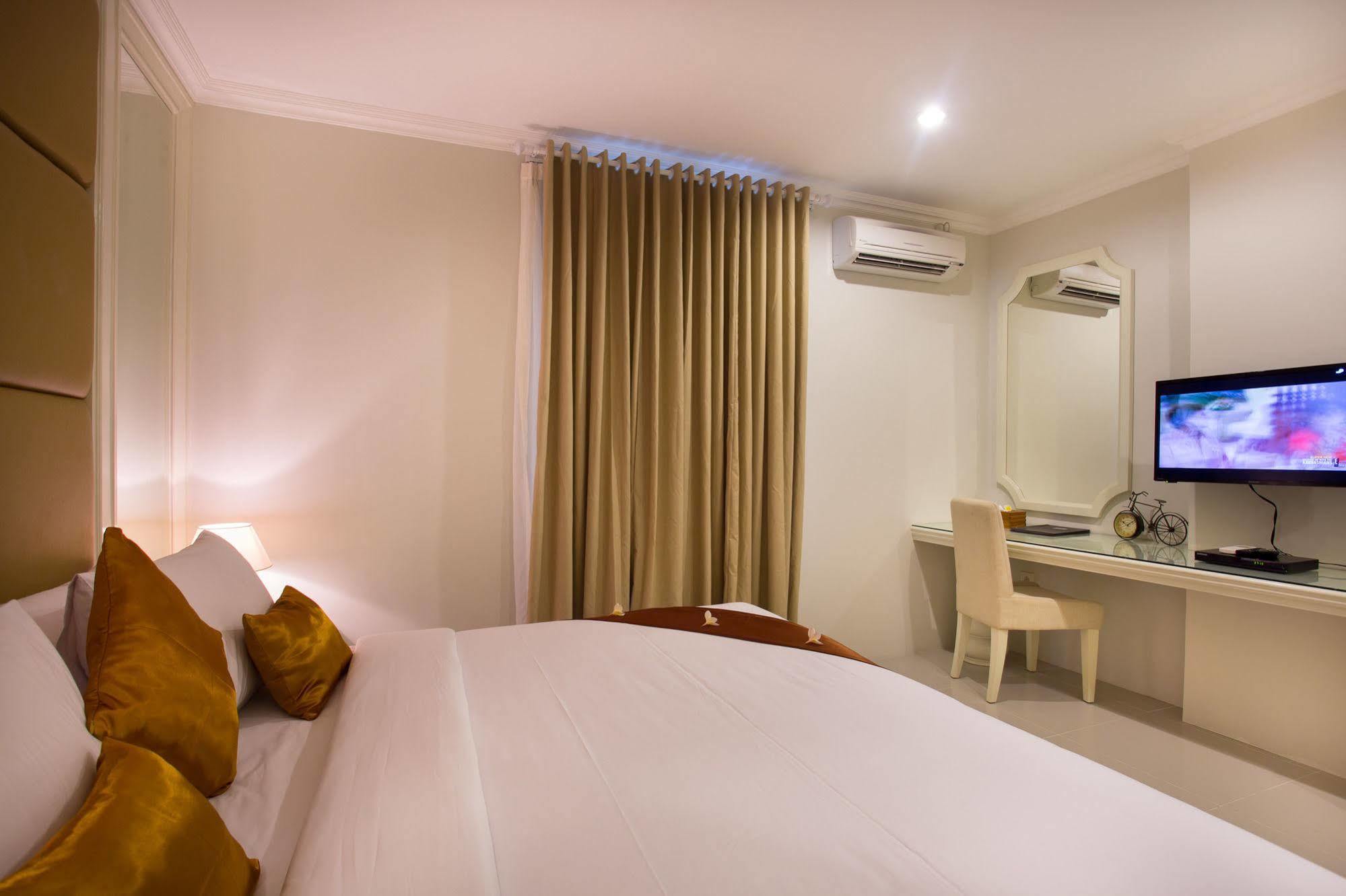 Amalfi Hotel Seminyak Εξωτερικό φωτογραφία